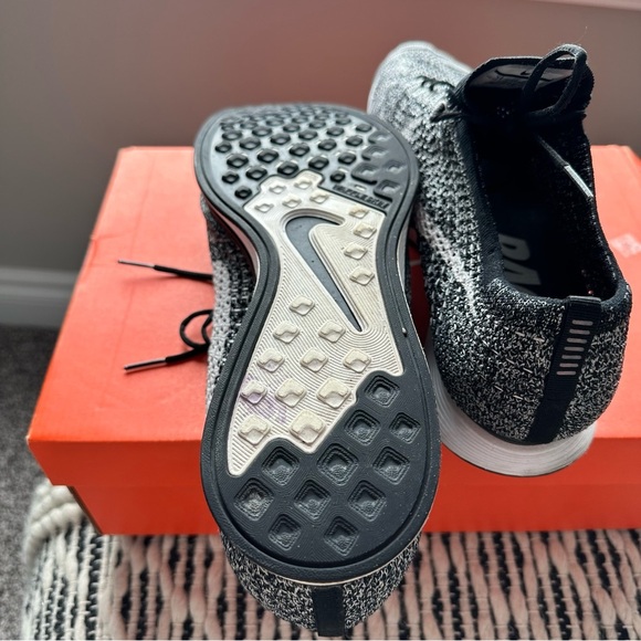 Nike Men’s FlyKnit Racer Oreo 2.0 Black / White 2015 Rare Running Shoes - Picture 7 of 9
